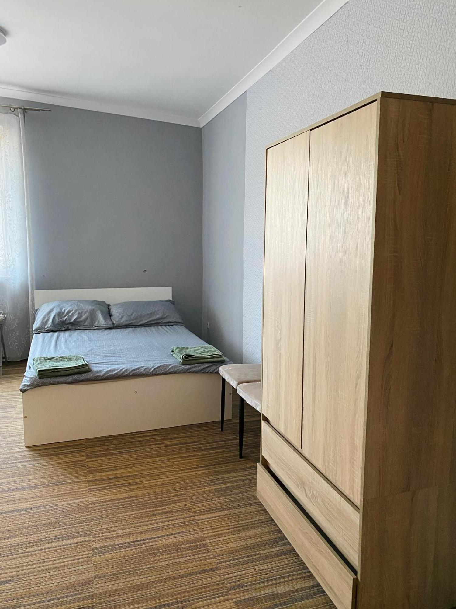 Gryfny Hotel Wodzisław Śląski Exteriör bild